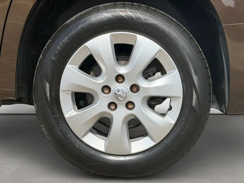 Vauxhall Combo Life 1.2 Turbo Energy 5dr 11