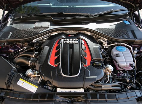 Audi RS6 Avant Performance 28