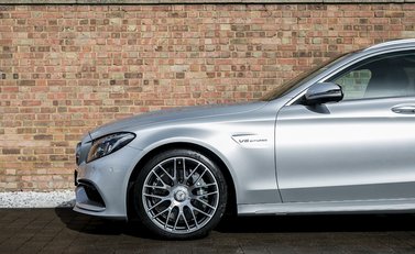 Mercedes-Benz C Class C63 Estate 27