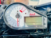 Suzuki GSX-R GSXR 1000 K1 22