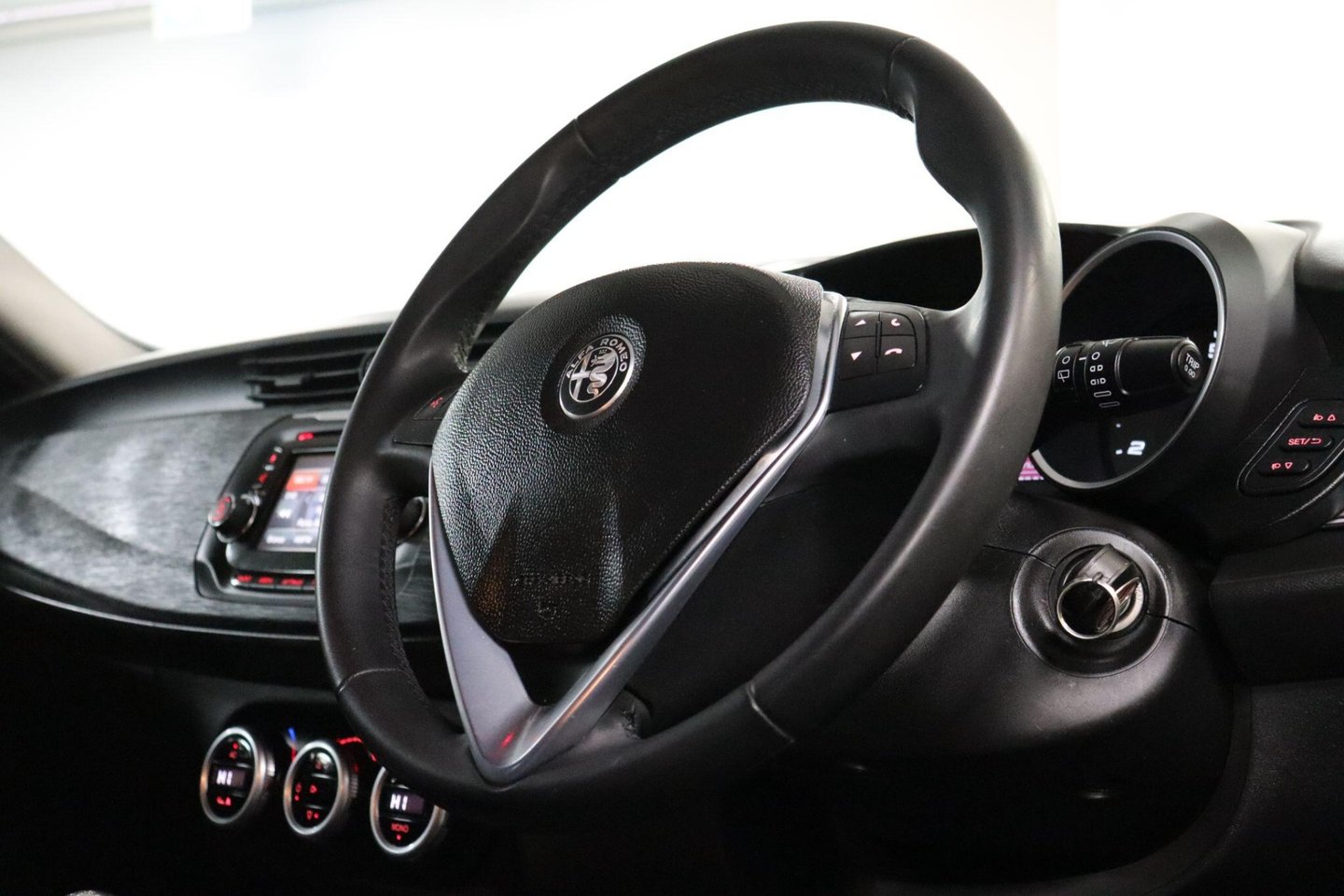 2019 Alfa Romeo Giulietta — image 8