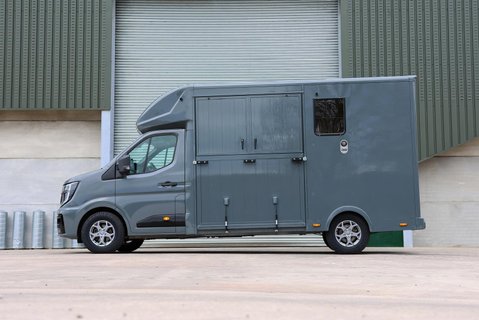 Renault Master 2026 Brand new 3.5 ton  AUTOMATIC Stallion build WITH REAR BED OPTION   5