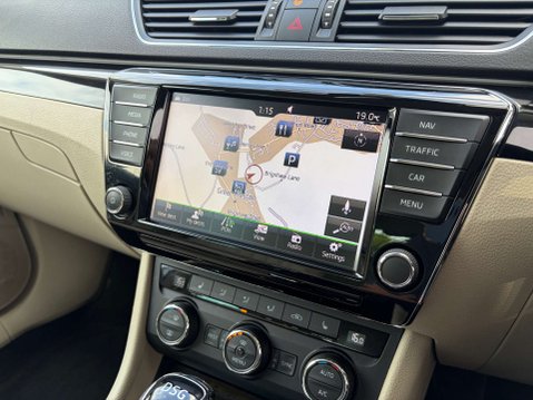 Skoda Superb 2.0 Superb Laurin & Klement TSi Semi-Auto 5dr 45