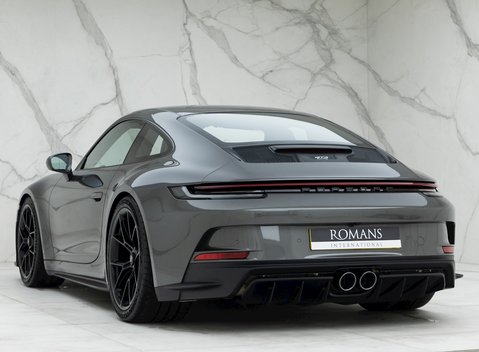 Porsche 911 (992) GT3 Touring 3