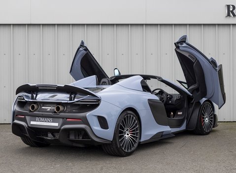 McLaren 675LT Spider 8
