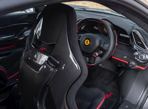 Ferrari 488 Pista 14