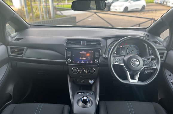 Nissan LEAF ACENTA AUTOMATIC 33