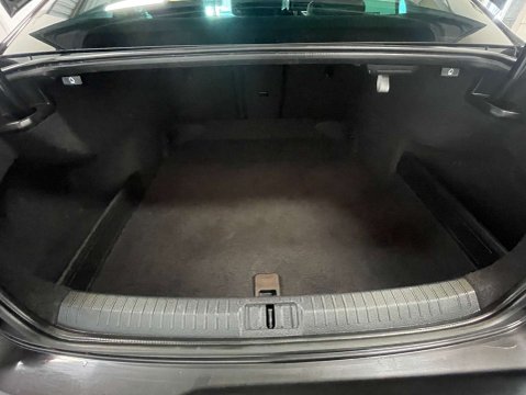 Volkswagen Passat 1.6 Passat SEL TDI Semi-Auto 4dr 30