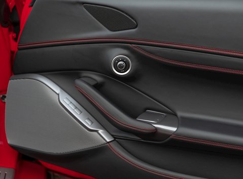 Ferrari Portofino 21