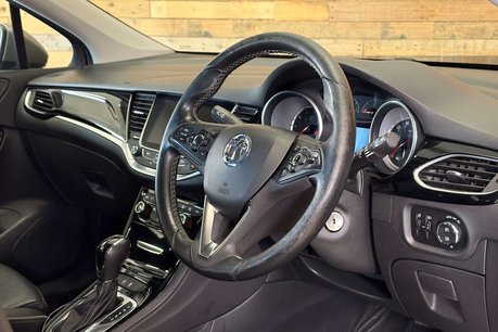 Vauxhall Astra 1.4i Turbo Elite Nav Hatchback 5dr Petrol Auto Euro 6 (s/s) (150 ps) 7