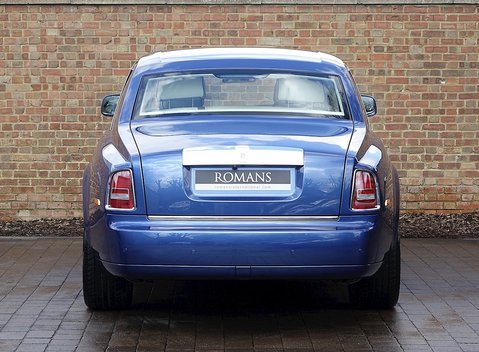 Rolls-Royce Phantom Series II 11