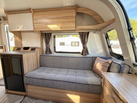 Bailey Phoenix 420 GT75 15