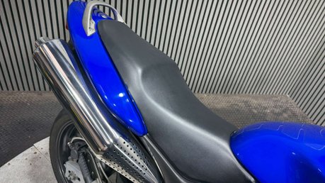 Honda CB 600 2001 ONLY 15K MOT OCTOBER 2027 VERY CLEAN 600CC 22