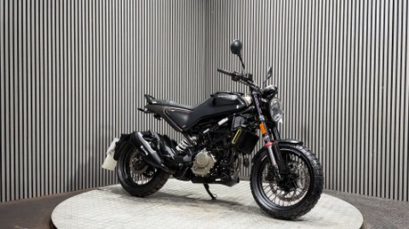 Husqvarna Svartpilen 125 2022 ONLY 6K MODERN CLASSIC FEEL 15BHP MOT OCTOBER 2027 2