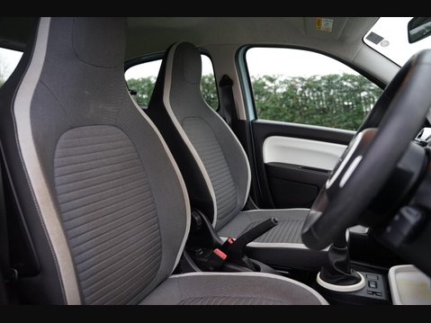 Renault Twingo 1.0 SCe Play Euro 6 5dr 18