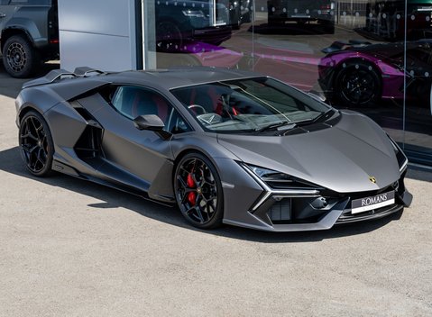 Lamborghini Revuelto 2