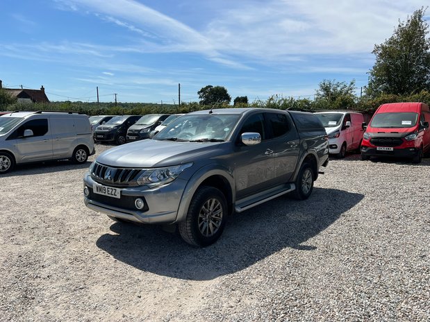 Mitsubishi L200 L200 Barbarian Di-D Auto 2