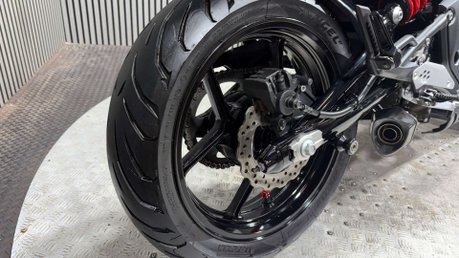 Kawasaki Er ER6 2011 ONLY 7K VERY CLEAN EXAMPLE LONG MOT IDEAL FIRST BIG BIKE 31