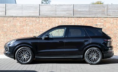 Porsche Cayenne S 2