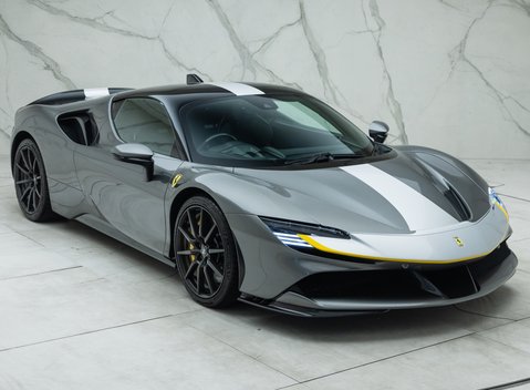 Ferrari SF90 Stradale ASSETTO FIORANO 11