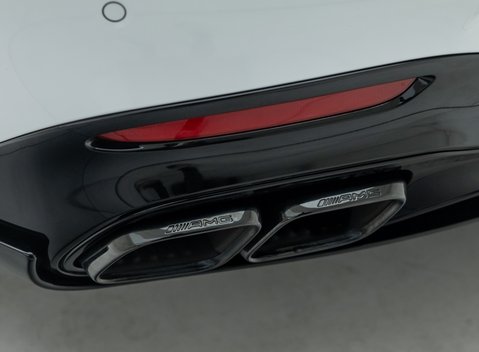 Mercedes-Benz SL Class SL63 AMG PERFORMANCE 36