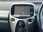 Toyota Aygo VVT-I X-PLAY X-SHIFT 12
