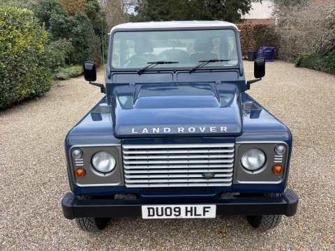 Land Rover Defender 2.4 TDCi Pickup 2dr Diesel Manual 4WD SWB Euro 4 (122 bhp) 6