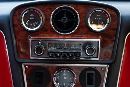 Jensen Interceptor FF 24