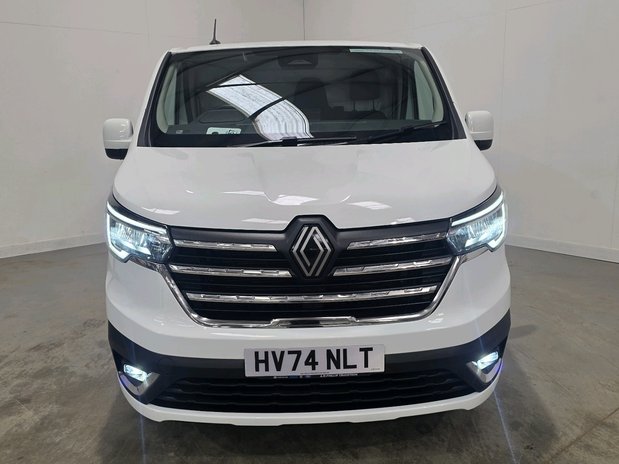 Renault Trafic RENAULT TRAFIC LWB DIESEL LL30 Blue dCi 130 Extra [Safety] Van 6