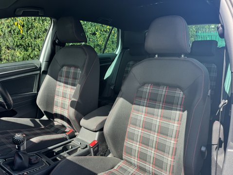 Volkswagen Golf Golf 2.0 TSI GTI Performance Hatchback 5dr Petrol Manual Euro 6 (s/s) (245 8