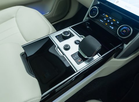 Land Rover Range Rover P400 AUTOBIOGRAPHY LWB 7 Seater 26