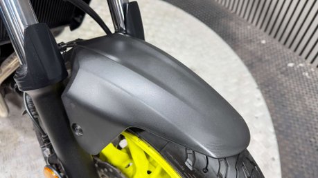 Yamaha MT-07 MT07 2018 ONLY 7K 1 OWNER FULL AKRAPOVIC LONG MOT 700CC 42