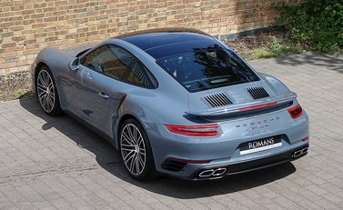Porsche 911 (991) Turbo 12
