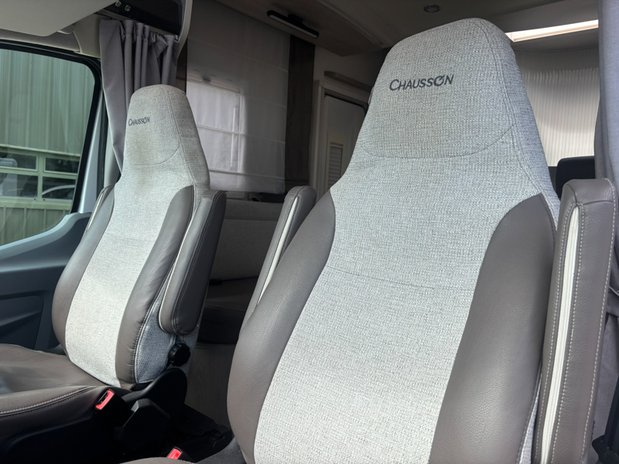 Chausson Flash Automatic | Flash 610 | 4 Berth | 4 Belts | Large Lounge | Rear Bathroom 7