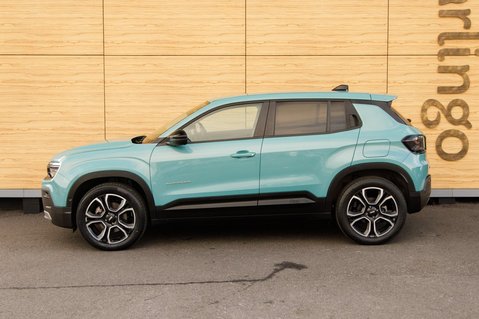 Jeep Avenger SUMMIT 10