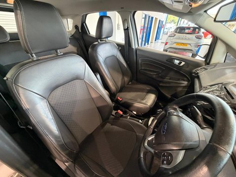 Ford Ecosport 1.0T EcoBoost Titanium 2WD Euro 5 (s/s) 5dr 10