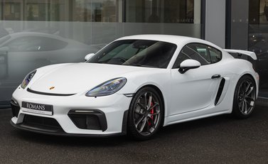 Porsche Cayman GT4 (718) 2