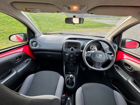 Toyota Aygo VVT-I X 17