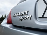 Renault Clio RENAULTSPORT V6 33