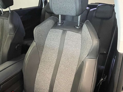 Peugeot 5008 1.2 5008 Allure PureTech S/S Auto 5dr 44