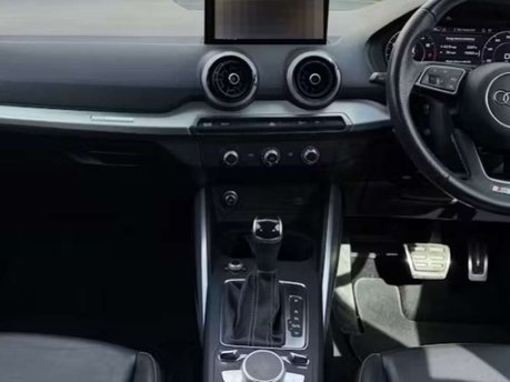 Audi Q2 1.5 TFSI CoD 35 S line SUV 5dr Petrol S Tronic Euro 6 (s/s) (150 ps) 25