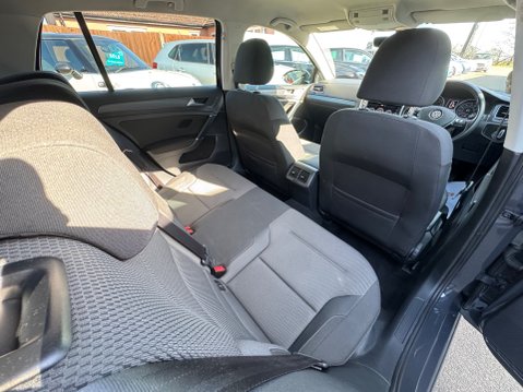Volkswagen Golf SE TSI EVO 47