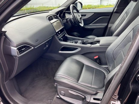 Jaguar F-Pace 2.0 D240 R-Sport Auto AWD Euro 6 (s/s) 5dr 27