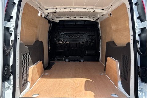 Ford Transit Connect 240 L2 Limited 120 ps Panel Van 13