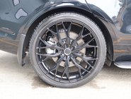 Land Rover Discovery COMMERCIAL DYNAMIC HSE 23 inch urban wheels genuine rear seat conversion 12