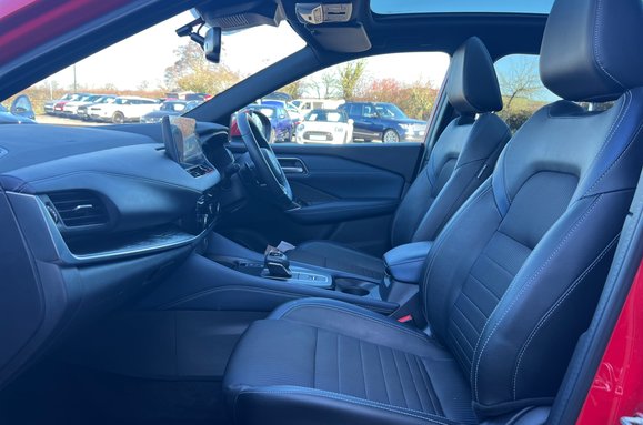 Nissan Qashqai DIG-T TEKNA DCT MHEV AUTO 26