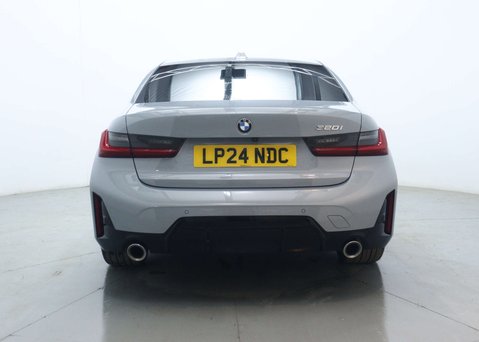 BMW 3 Series 2.0 320i M Sport Saloon 4dr Petrol Auto Euro 6 (s/s) (184 ps) 10