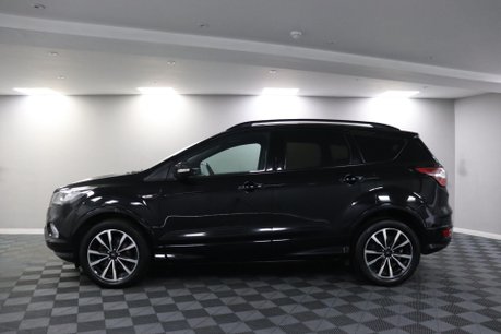 Ford Kuga ST-LINE 18