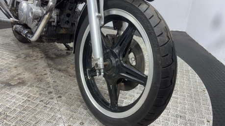 Honda CM 1981 GOOD RUNNING CLASSIC 250CC TWIN CRUISER BIKE PROJECT BIKE 25