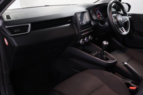 Renault Clio ICONIC TCE 34